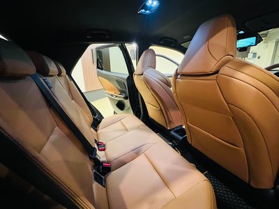 2025 Lexus LBX thumbnail 46