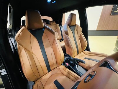2025 Lexus LBX thumbnail 31