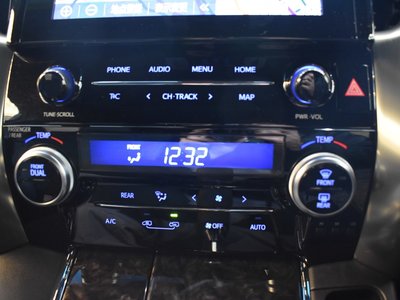 2022 Toyota ALPHARD — миниатюра 24