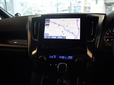 2022 Toyota ALPHARD — миниатюра 18