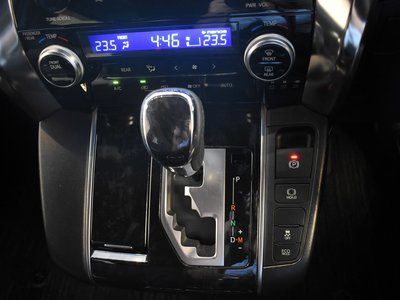 2022 Toyota ALPHARD — миниатюра 23