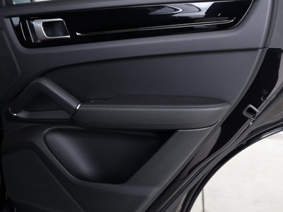 2019 Porsche CAYENNE thumbnail 52