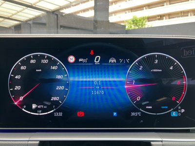 2025 Mercedes-BENZ GLE photo 10
