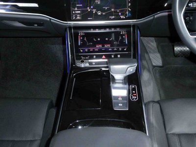 2019 AUDI A8 — миниатюра 13