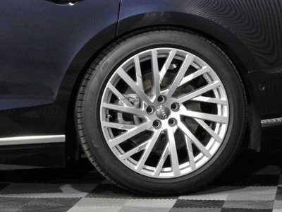 2019 AUDI A8 — миниатюра 11