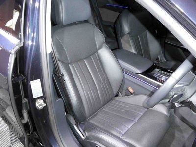 2019 AUDI A8 — миниатюра 4
