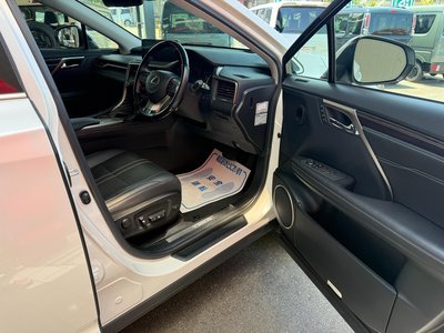 2022 Lexus RX thumbnail 17