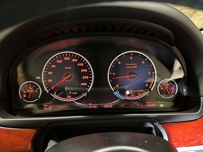 صورة 40 لـ 2014 BMW Alpina D5