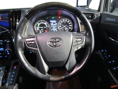 صورة 9 لـ 2020 Toyota ALPHARD