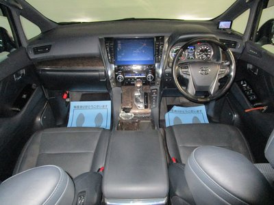 صورة 8 لـ 2020 Toyota ALPHARD