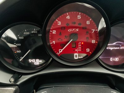 صورة مصغرة 17 لـ 2015 Porsche CAYMAN