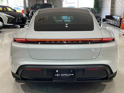 2021 Porsche TAYCAN — фото 10