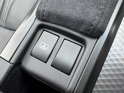 2016 Lexus GS F photo 21