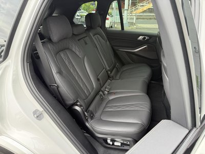 صورة 12 لـ 2023 BMW X5