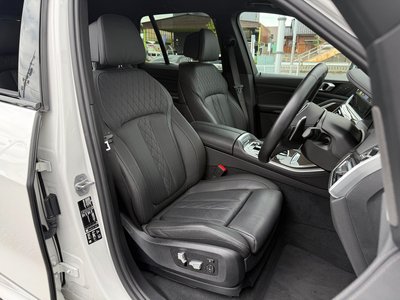 صورة 7 لـ 2023 BMW X5