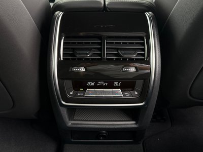 صورة 15 لـ 2023 BMW X5