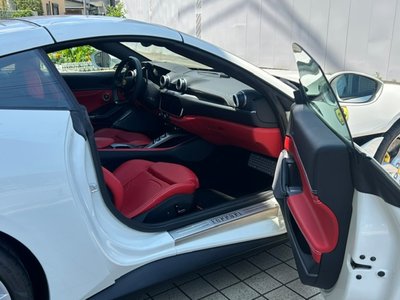 صورة 19 لـ 2018 Ferrari PORTOFINO