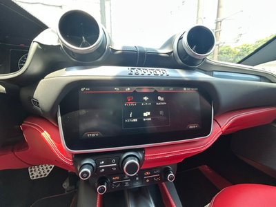 صورة 38 لـ 2018 Ferrari PORTOFINO