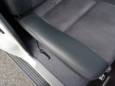 2024 Toyota LAND CRUISER 70 photo 28