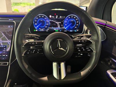 2024 Mercedes-BENZ EQE photo 16