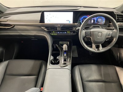 2024 Toyota CROWN SPORT photo 6