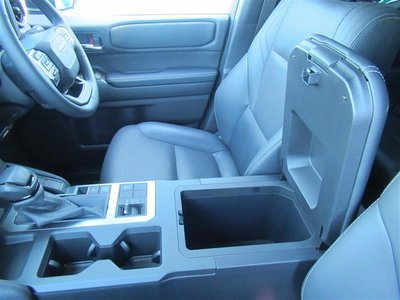 2025 Toyota LAND CRUISER 250 照片 13