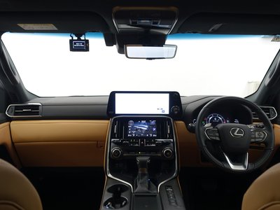 2024 Lexus LX photo 7