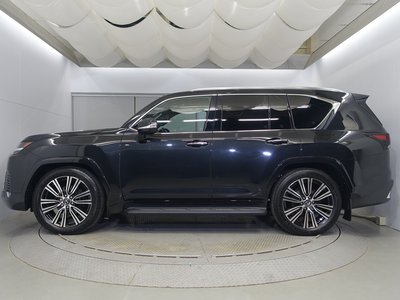 2024 Lexus LX photo 3
