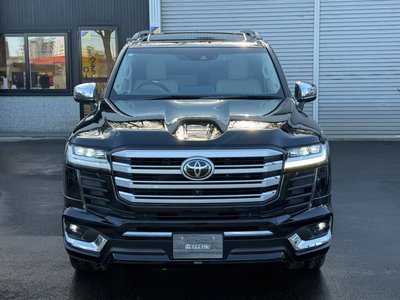 صورة 3 لـ 2023 Toyota LAND CRUISER 300