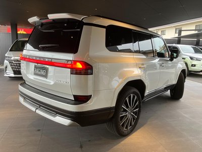 صورة 61 لـ 2025 Lexus GX