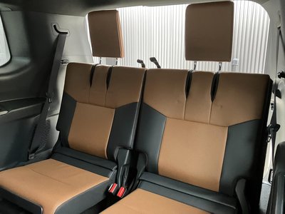 صورة 12 لـ 2025 Lexus GX