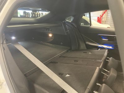 2025 Mercedes-BENZ GLC thumbnail 11