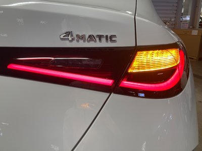 2025 Mercedes-BENZ GLC thumbnail 61