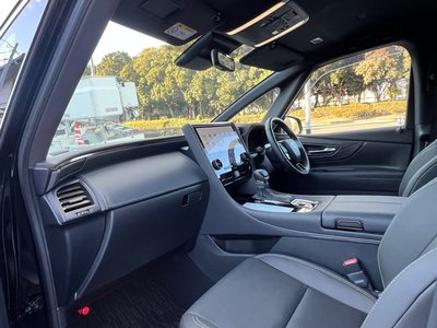 2025 Toyota ALPHARD — фото 16