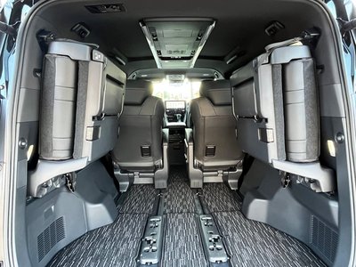 2025 Toyota ALPHARD — фото 22