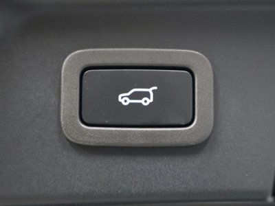 2022 LAND Rover RANGE ROVER VELAR thumbnail 46