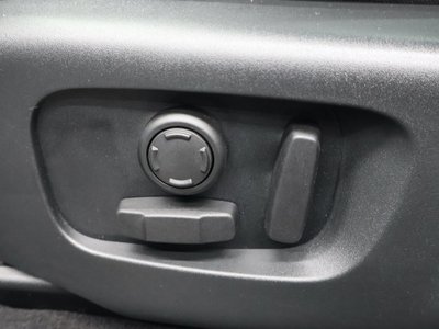 2022 LAND Rover RANGE ROVER VELAR thumbnail 37