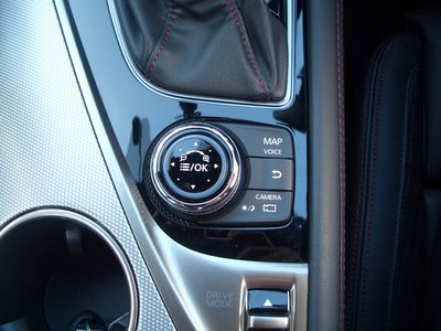 2025 Nissan SKYLINE 缩略图 11