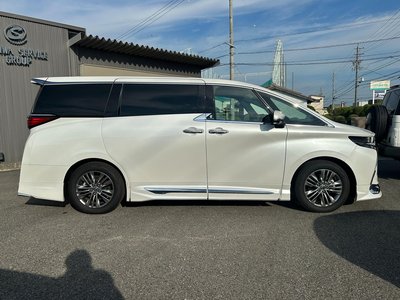2025 Toyota ALPHARD 缩略图 8