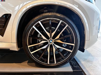 2025 BMW X5 photo 9