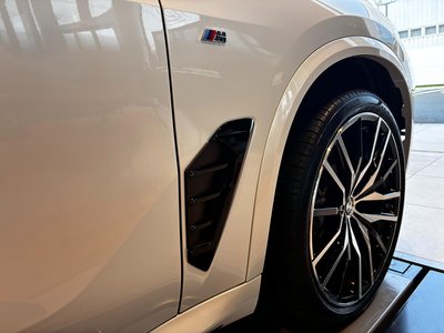 2025 BMW X5 photo 12