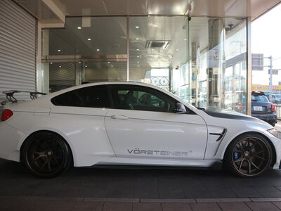 صورة 21 لـ 2014 BMW M4 COUPE