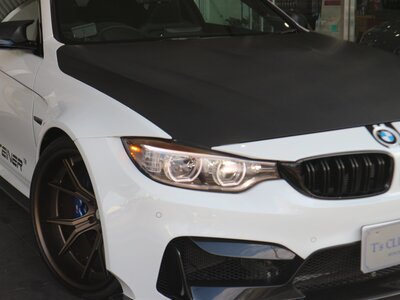 صورة 4 لـ 2014 BMW M4 COUPE