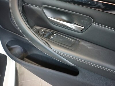 صورة 40 لـ 2014 BMW M4 COUPE