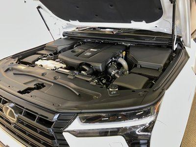 2025 Lexus GX thumbnail 15