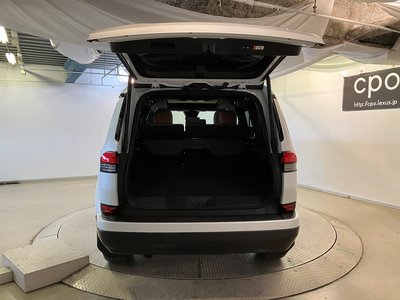 2025 Lexus GX thumbnail 11
