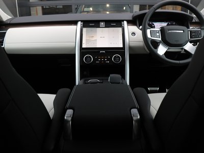 2025 LAND Rover DISCOVERY — фото 11