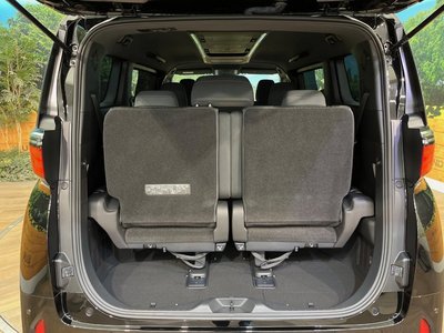 2025 Toyota ALPHARD — фото 13