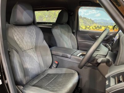 2025 Toyota ALPHARD — фото 10