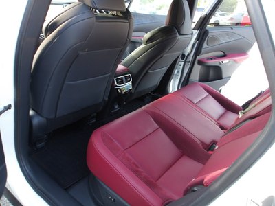 2025 Lexus RX thumbnail 34